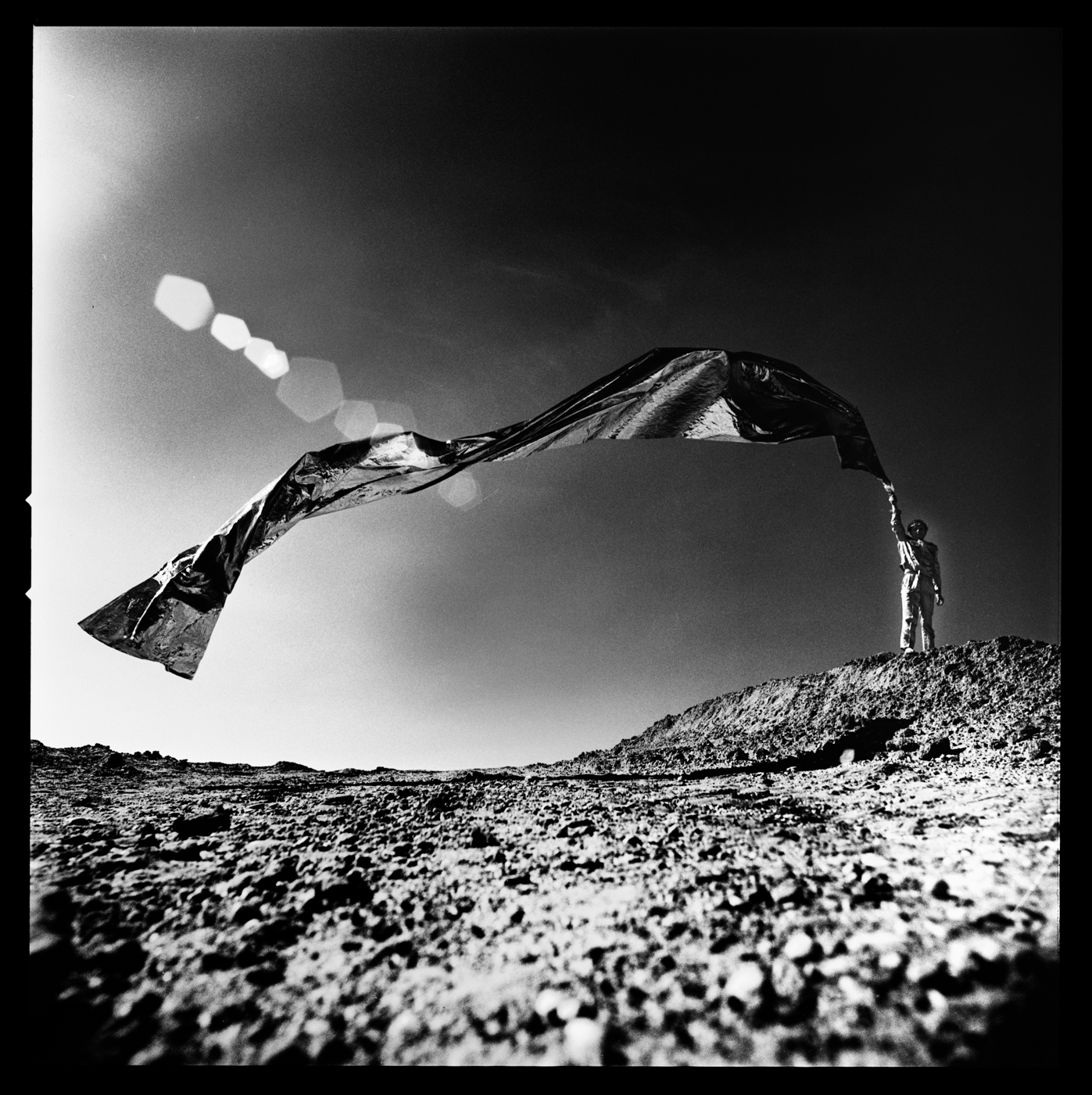 Heinz Mack, Sahara-Project (reenactment), 1972 - photographed by Lothar Wolleh