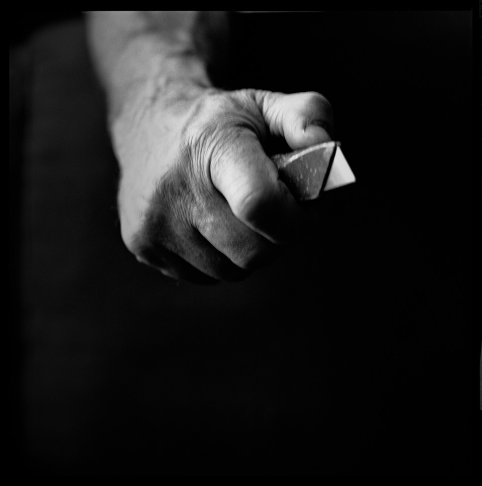 Portrait Lucio Fontana with his tool, Milan, 1965 - photographed by Lothar Wolleh